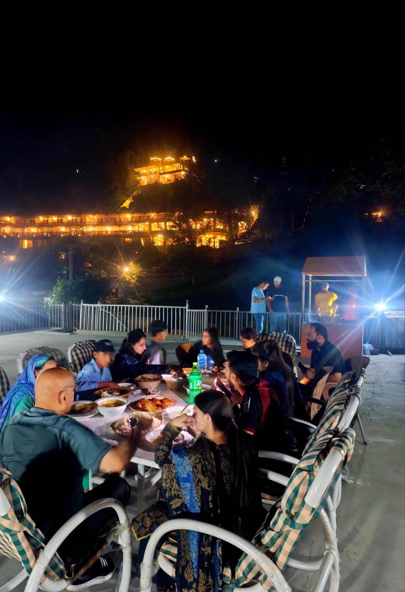 Hotel Hunza Lounge Karimabad  Esterno foto