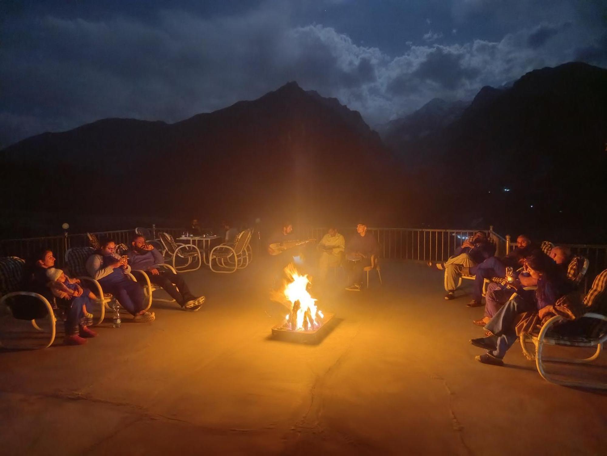 Hotel Hunza Lounge Karimabad  Esterno foto